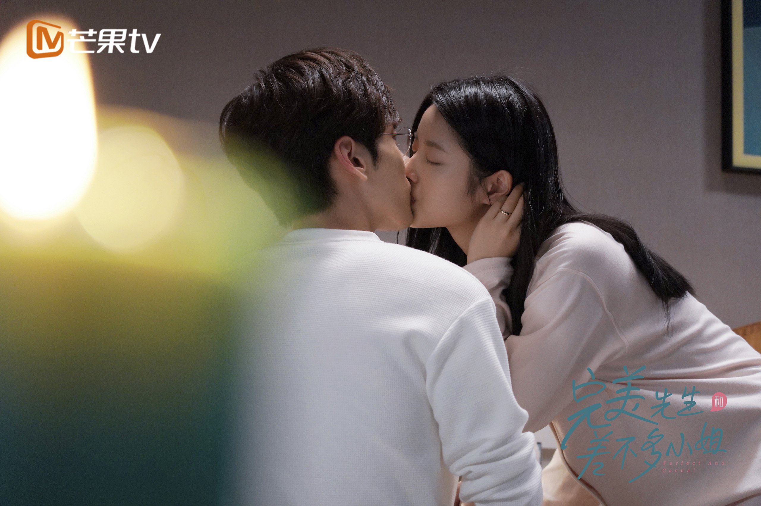 李娜陪伴女儿参加校园运动会拍照留念，李娜不打全运会